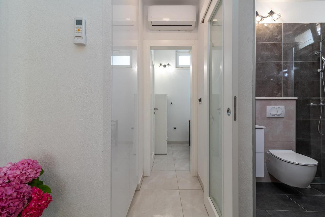 Apartment Leo Trogir Extérieur photo