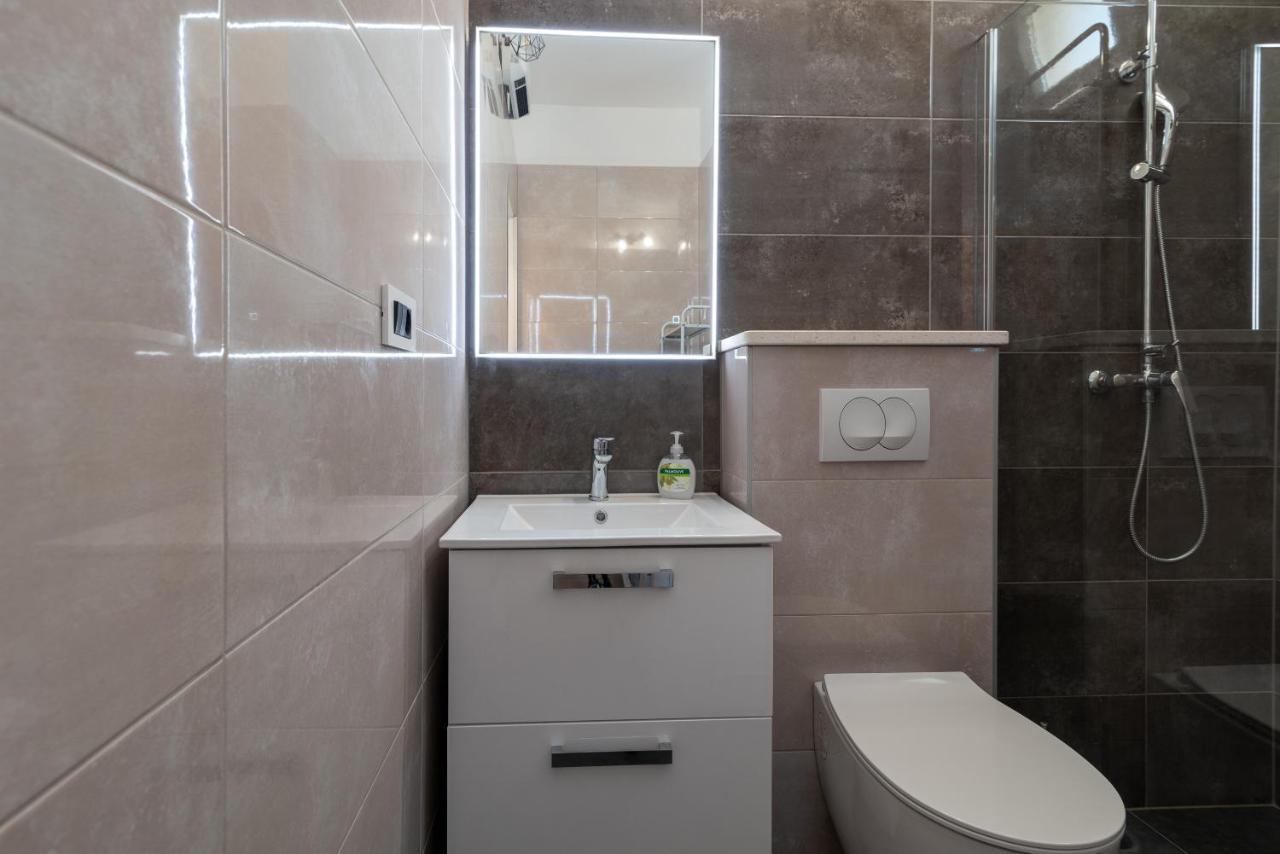 Apartment Leo Trogir Extérieur photo
